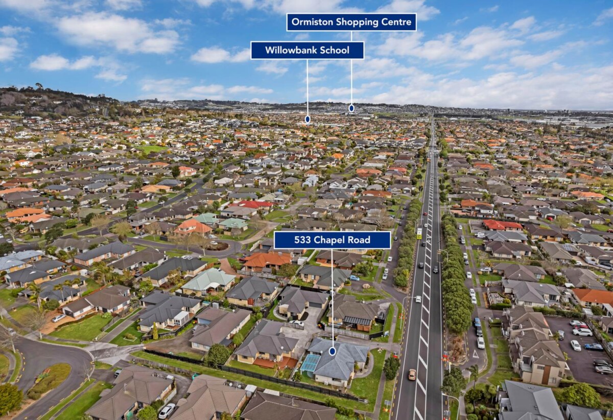 Botany Downs Secondary College zone, brick and tile 4 beds house on 471m2 section, 533 Chapel Road, East Tamaki, Auckland