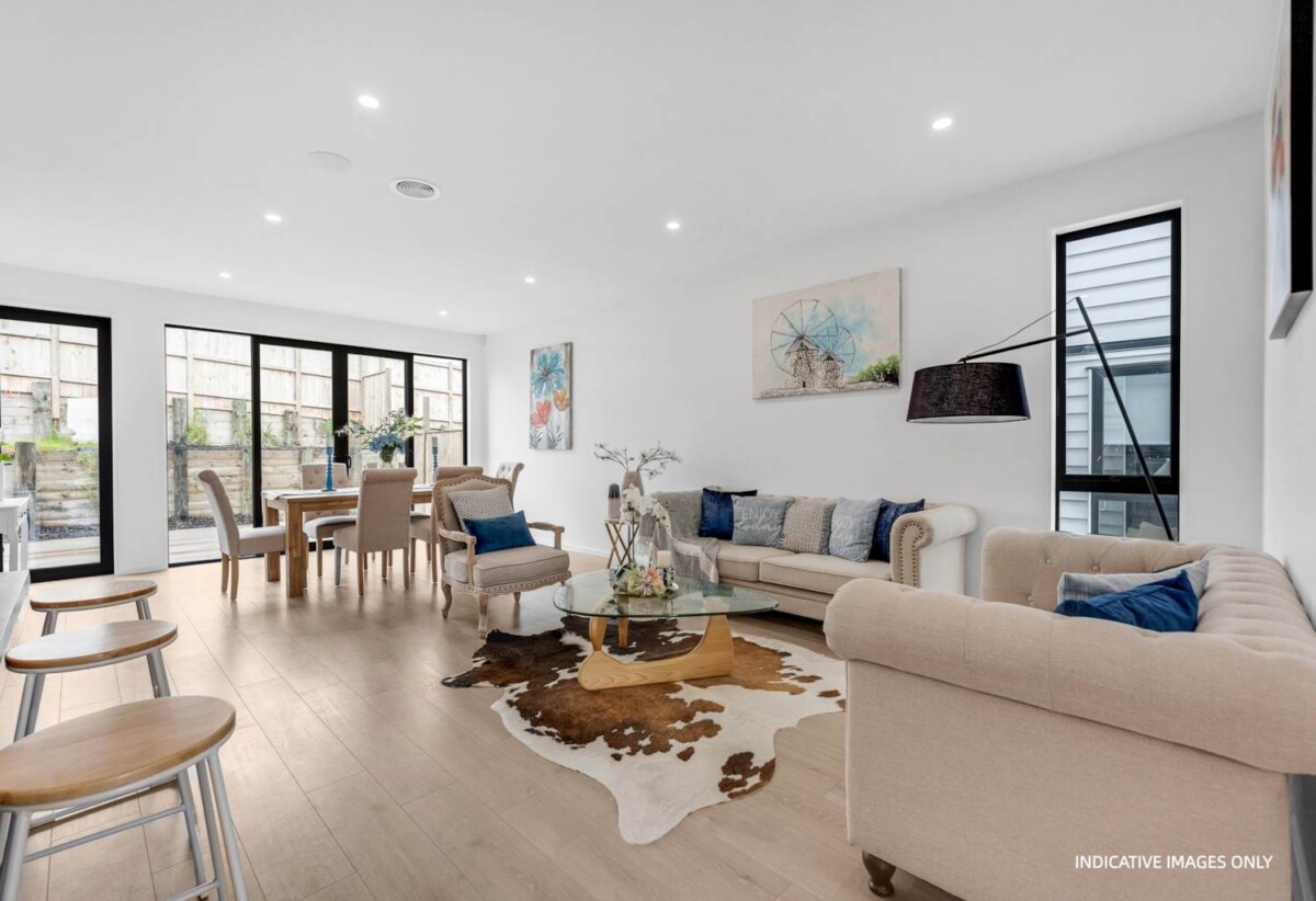 Urgent Sale, Must sell, Please ignore the CV of $1,700,000, 16 Glann Lane, Flat Bush, Auckland