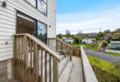 17E Hogans Road, Glenfield, Auckland