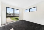 4 / 7 Beverly Place, New Lynn, Auckland