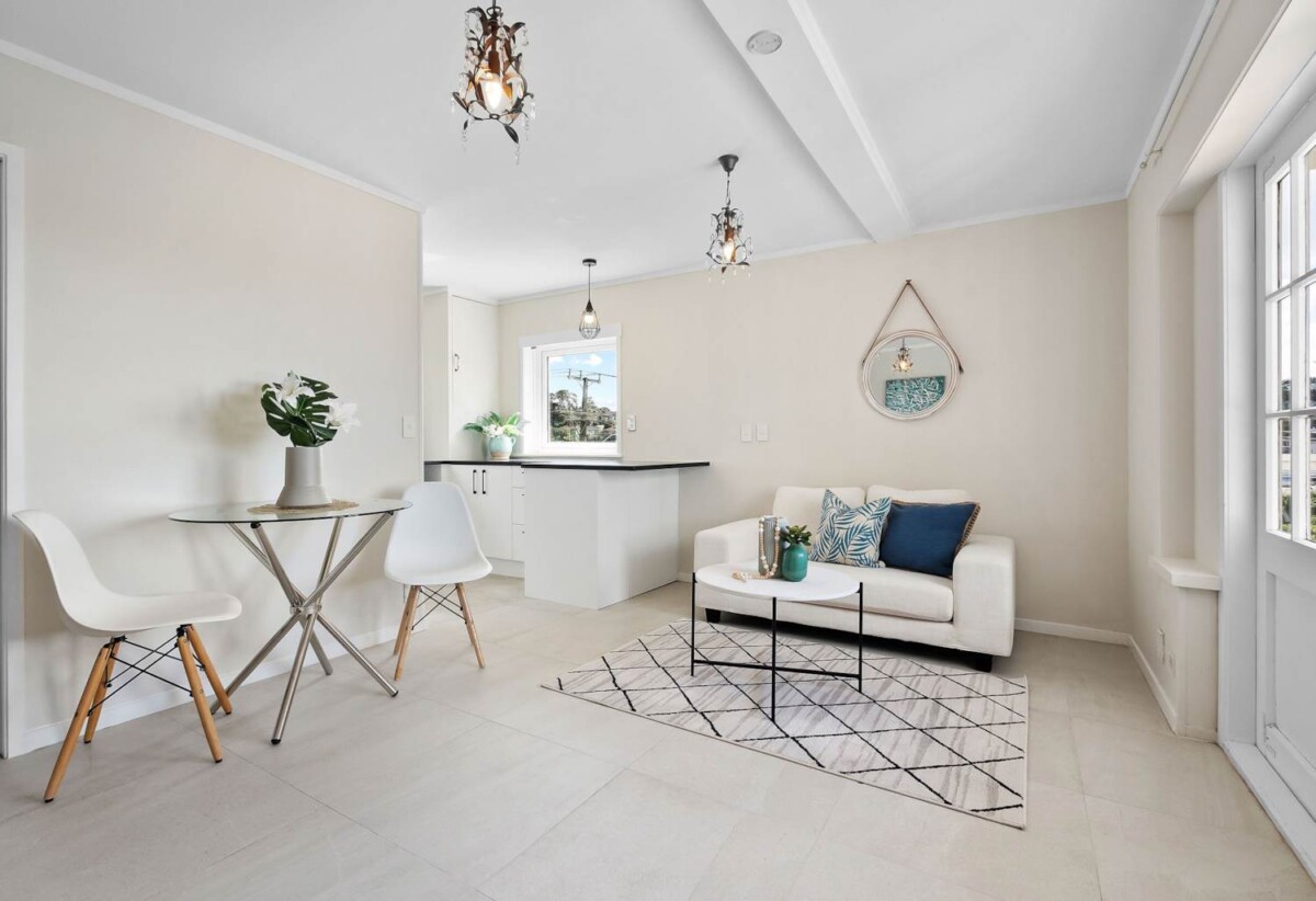 Home Plus Basement Flat & 885sqm Land, 12 Glencoe Road, Browns Bay, Auckland