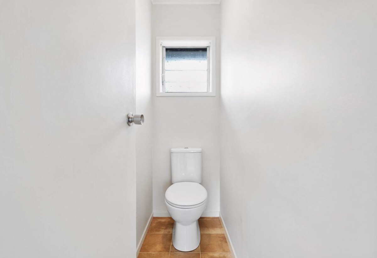 Two bedrooms & Four Garages/Rumpus, 1/36 Halberg Street, Glenfield, Auckland