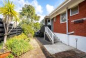 Two bedrooms & Four Garages/Rumpus, 1/36 Halberg Street, Glenfield, Auckland