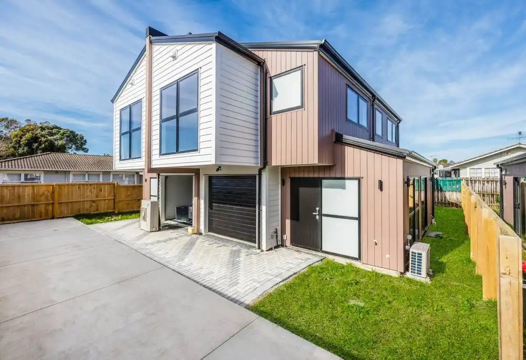 Brandnew 3 bedrooms 2.5 bathrooms townhouse, 67C Beeston Crescent, Manurewa, Auckland, Available Now