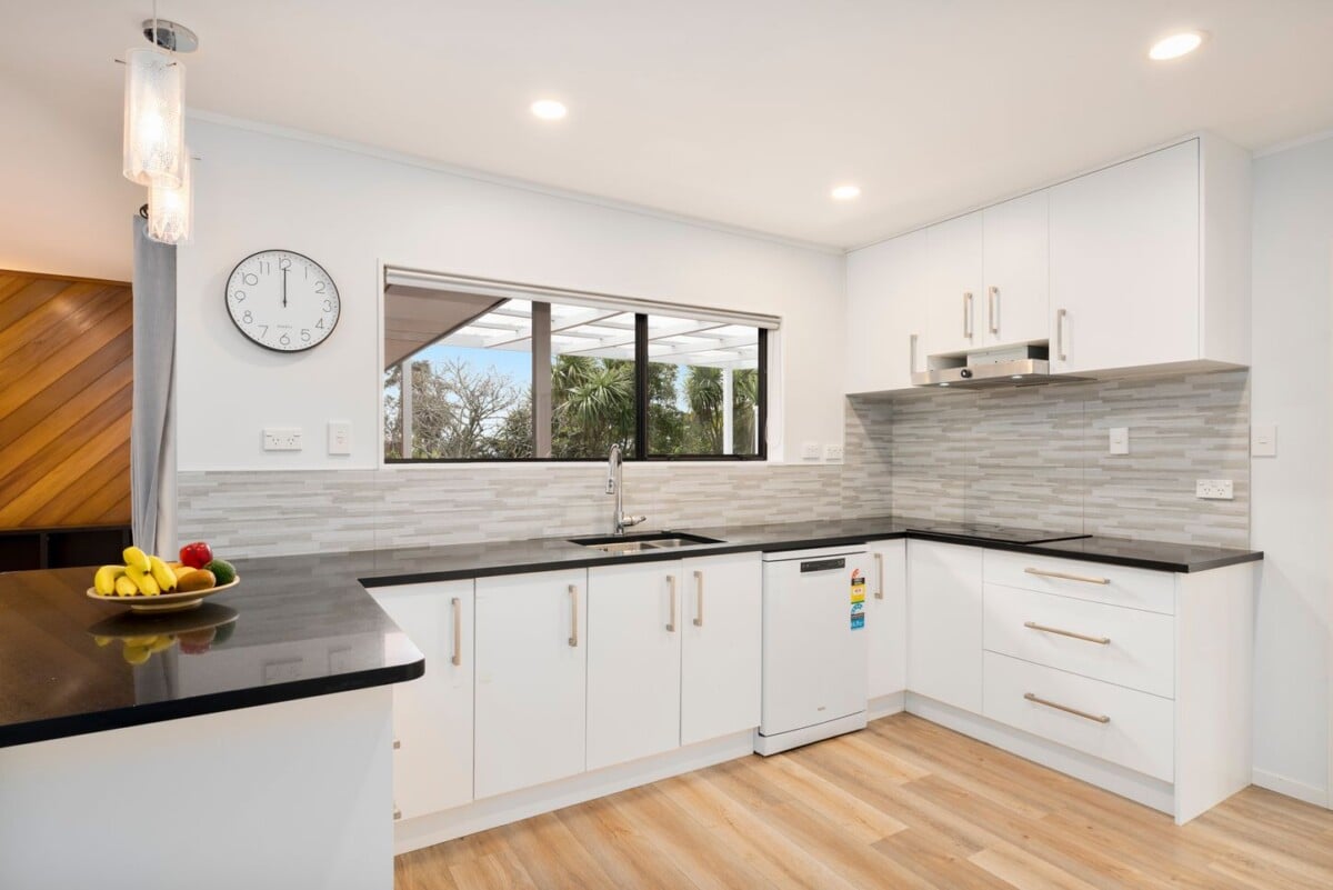 14 Rhinevale Close, Henderson, Auckland