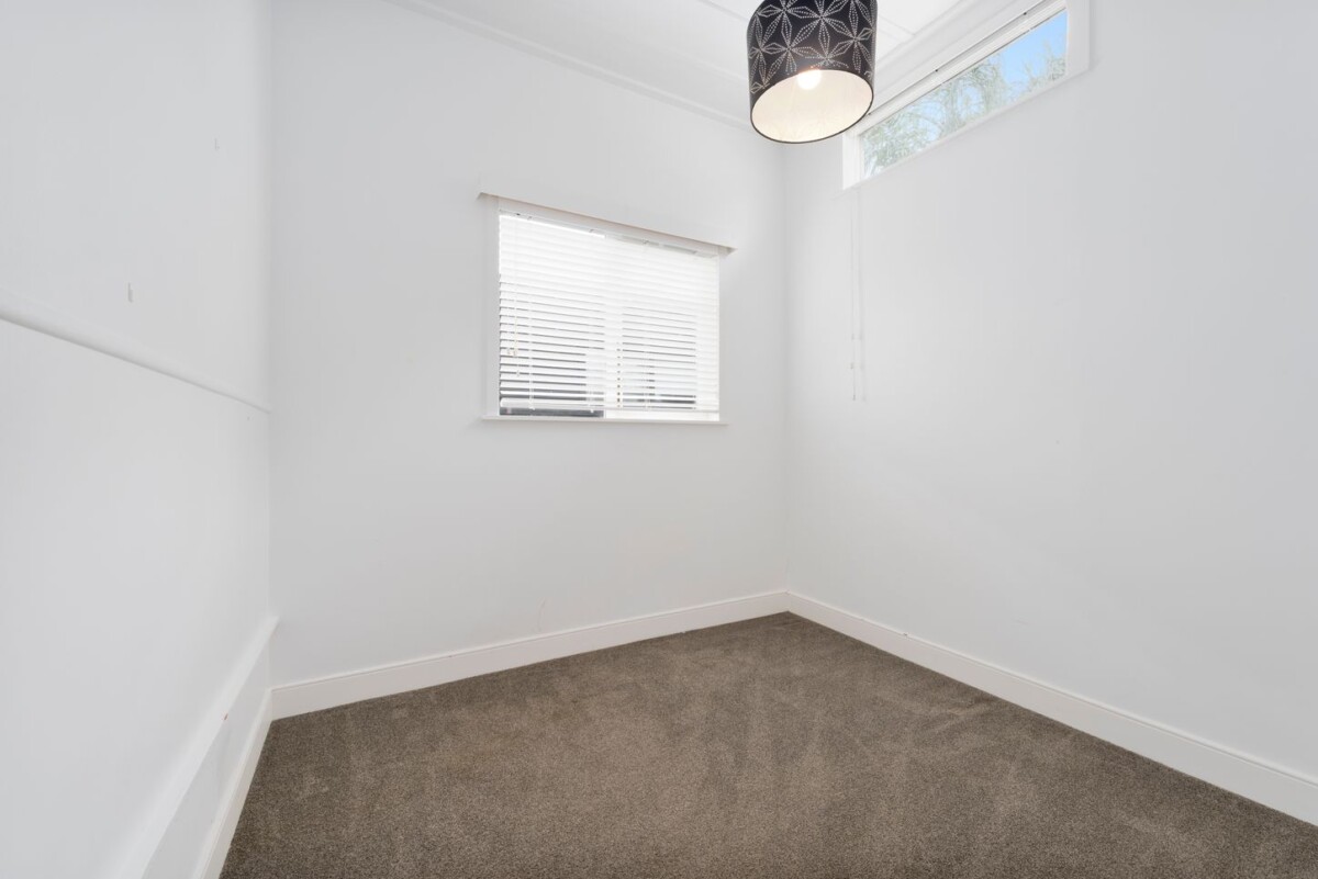 Eden Park Do-Up: Home & Income Goldmine, 12 Royal Terrace, Sandringham, Auckland