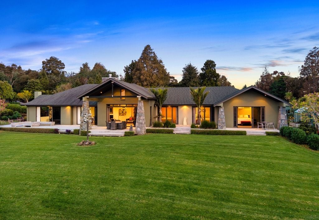 Your Hidden Luxury Lifestyle Paradise Awaits, 28 Macwhinney Drive, Drury, Auckland
