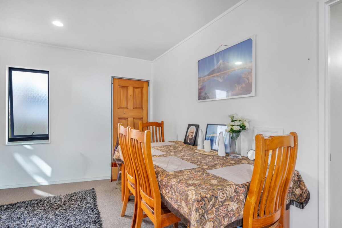 120m2 3 beds 1 bath house with garage, currently rented for $640 per week, close to Papakura Town Centre, schools, 16A Wilson Place, Papakura, Auckland