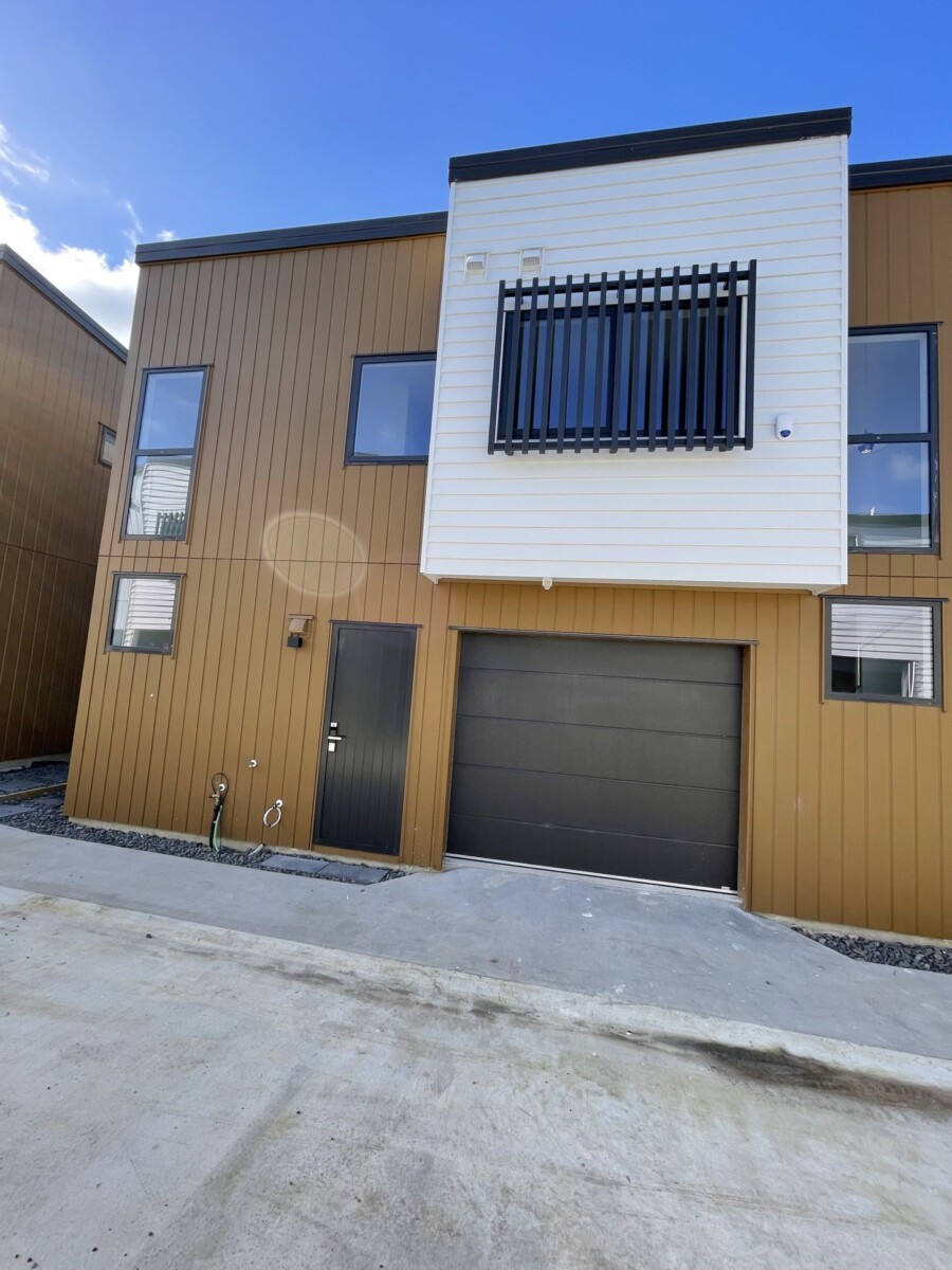 Stylish Corner Site With Sea Views -Must Sale, 9/196 Royal Road, Massey, Auckland
