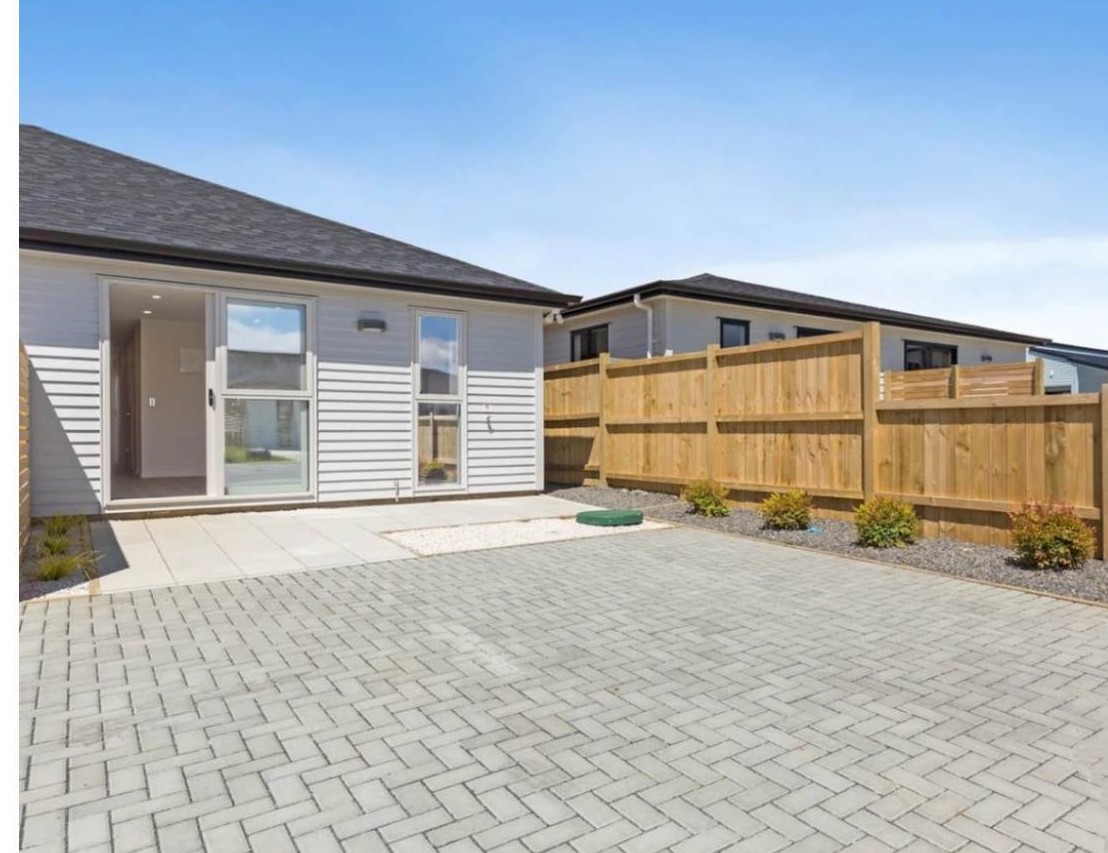 Bring Any Offer, 2 beds 1.5 baths house with car park on 161m2 section, 0.1 km to Ngakoroa School, 3.2 km to Rosehill College, 9 Noia Way, Drury, Auckland