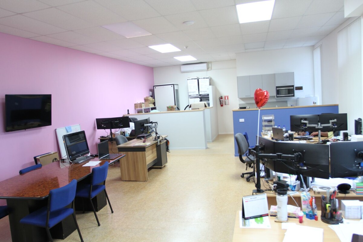 90 sqm Exclusive upstairs office, 7/4 Clemow Drive, Mount Wellington, Auckland