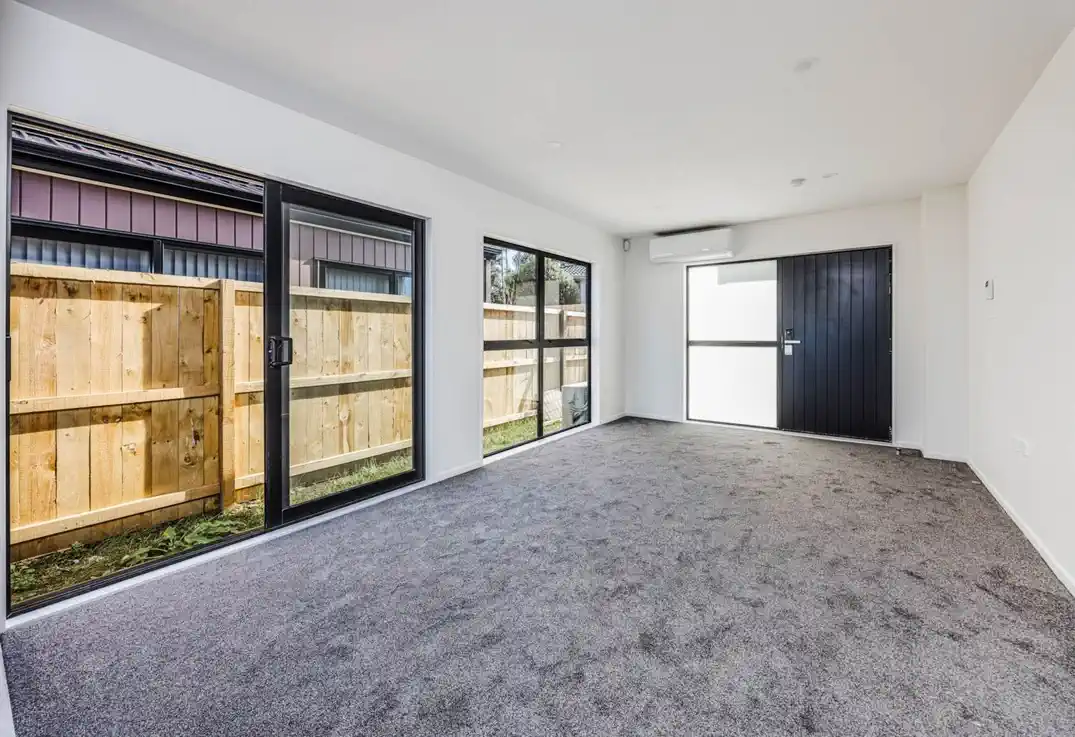 Brandnew 3 bedrooms 2.5 bathrooms townhouse, 67C Beeston Crescent, Manurewa, Auckland, Available Now