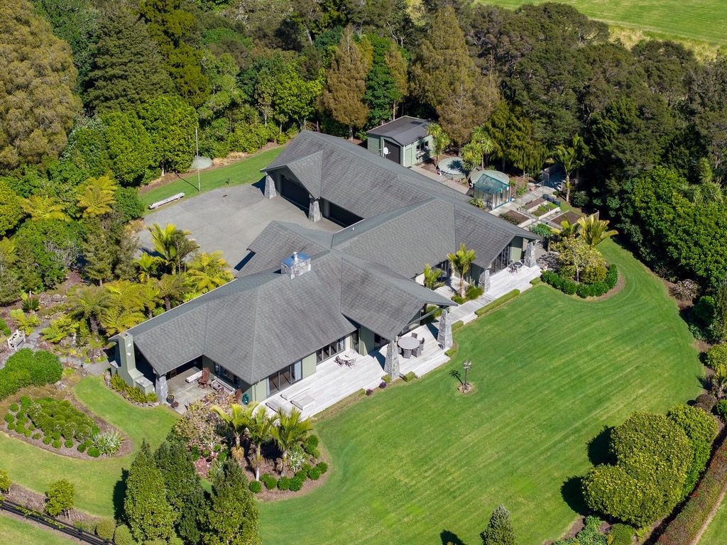 Your Hidden Luxury Lifestyle Paradise Awaits, 28 Macwhinney Drive, Drury, Auckland