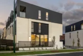 Corner-Side Living, 3 Plus 1 Bed With Views. Must Go, 1/239 Flat Bush School Road, Flat Bush, Auckland