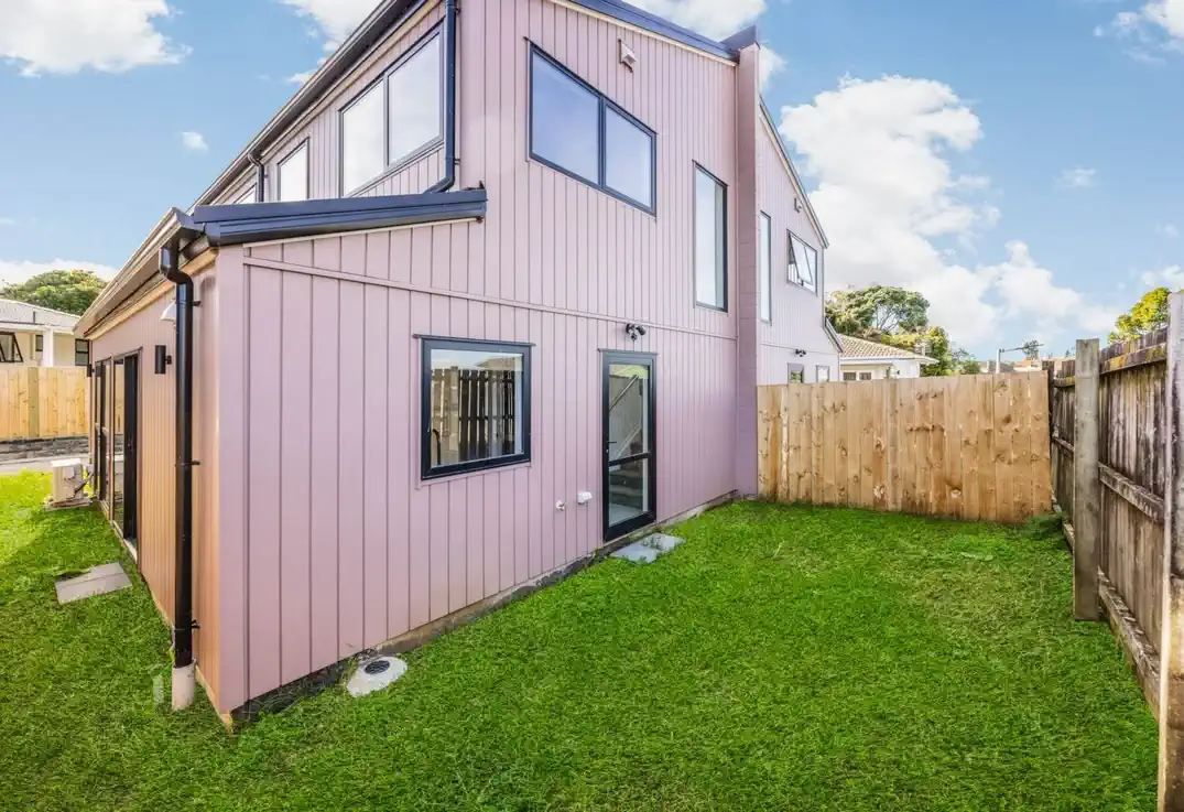 Brandnew 3 bedrooms 2.5 bathrooms townhouse, 67C Beeston Crescent, Manurewa, Auckland, Available Now