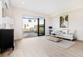 For rent, nearly new 4 bedrooms 3 bathrooms house, Drury, Auckland, Available from 24 Sep 2025