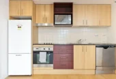 Double Grammar school zone, Freehold 2 beds 1 bath apartment, 53sqm plus a spacious balcony, 1.1 km to Auckland Girls’ Grammar School, 1.7 km to Auckland Grammar, 1110/76 Wakefield Street, City Centre, Auckland
