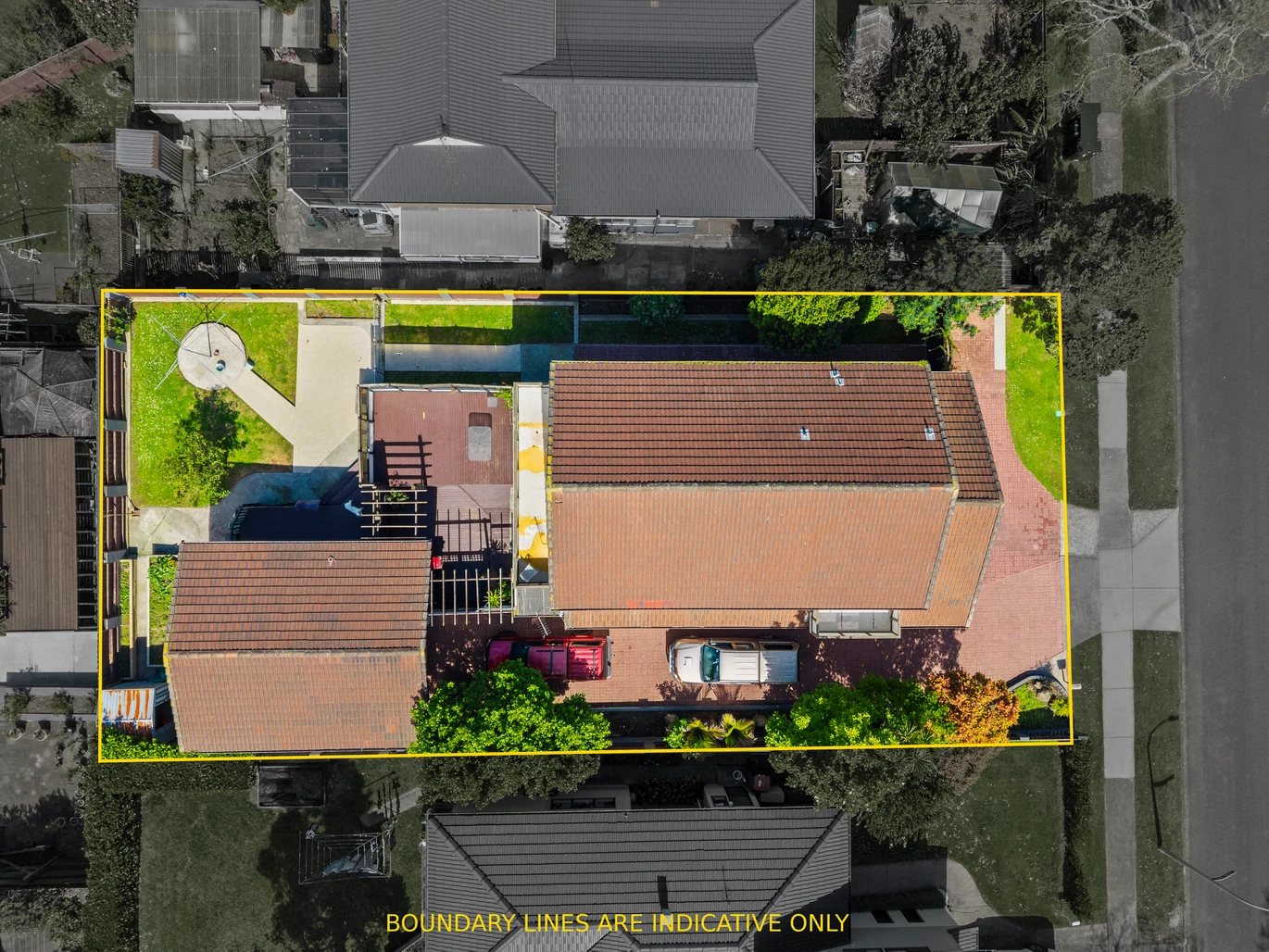 Aucyion $1 RESERVE, 4 bedrooms house on 716m2 land, 21 Rushgreen Avenue Pahurehure, Auckland
