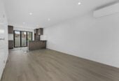 Super Affordable Seaview 3 bedrooms Home, 48B Waddell Avenue, Point England, Auckland
