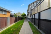 Aucyion $1 RESERVE, 4 bedrooms house on 716m2 land, 21 Rushgreen Avenue Pahurehure, Auckland