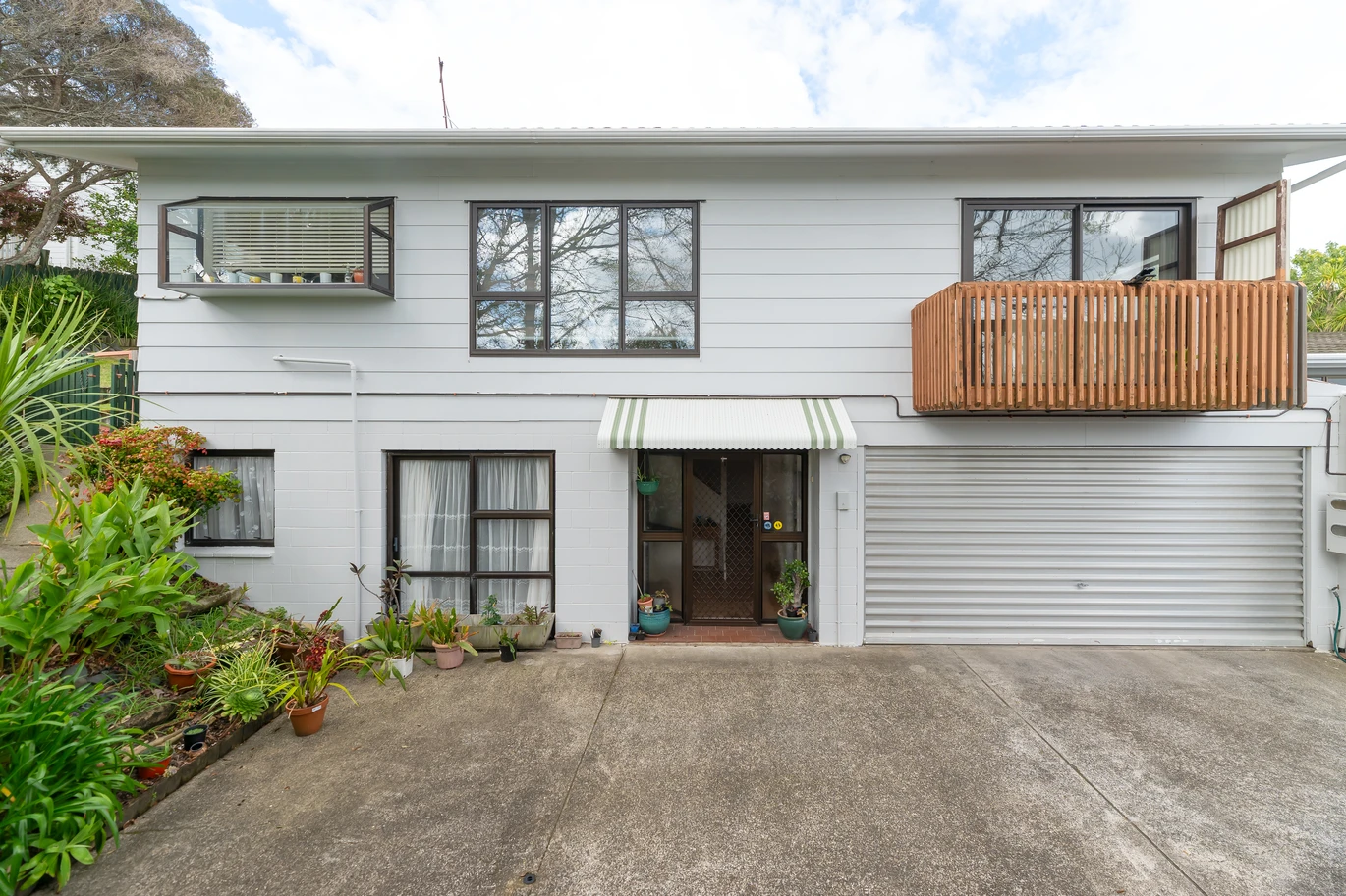 Rangitoto School Zone, 2/3 Leith Way, Rothesay Bay, Auckland