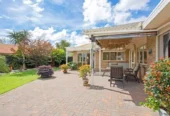 For rent, 4 beds 2 baths house, available 15th November, 14 Aspatria Place, Northpark, Auckland