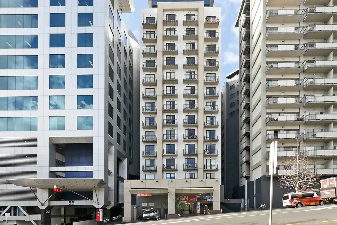Double Grammar school zone, Freehold 2 beds 1 bath apartment, 53sqm plus a spacious balcony, 1.1 km to Auckland Girls’ Grammar School, 1.7 km to Auckland Grammar, 1110/76 Wakefield Street, City Centre, Auckland