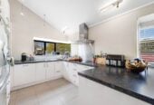Live or do-up, 5 bedrooms home, Space, Schools & Comfort, 1/60 Richard Farrell Avenue, Remuera, Auckland