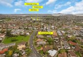 Family circumstances need Must sell, 4 beds house on 837m2 land, zone for Botany Downs School, 25 Lexington Drive, Botany Downs, Auckland