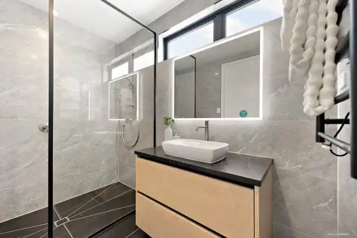 Brandnew 4 bedrooms modern coastal luxury by the Beach, 8B Sayegh Street, St Heliers, Auckland