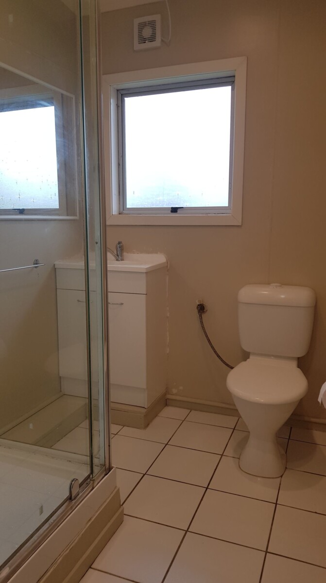 Mt Roskill Grammar school zone, 2 beds 1 bath home with carport, close to schools, shops, supermarket, 5/68 Olsen Avenue, Hillsborough, Auckland