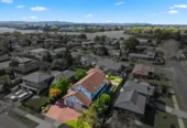 Aucyion $1 RESERVE, 4 bedrooms house on 716m2 land, 21 Rushgreen Avenue Pahurehure, Auckland