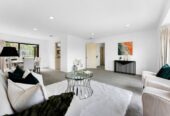 Family circumstances need Must sell, 4 beds house on 837m2 land, zone for Botany Downs School, 25 Lexington Drive, Botany Downs, Auckland