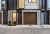Massive Price Reduction, 3 beds + study 2.5 baths home with garage, zoned for Selwyn College, Baradene College, Remuera Intermediate, Meadowbank School, 4/10 Meadowbank Road, Meadowbank, Auckland