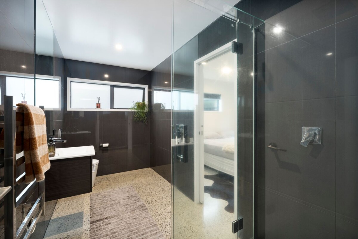 Modern Home + Bonus Sleepout, 239 Metcalfe Road, Ranui, Auckland