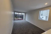 For rent, 2 bedrooms 2 bathrooms townhouse, 4/41 Margaret Road, Papatoetoe, Auckland, Available from: Tuesday, October 14