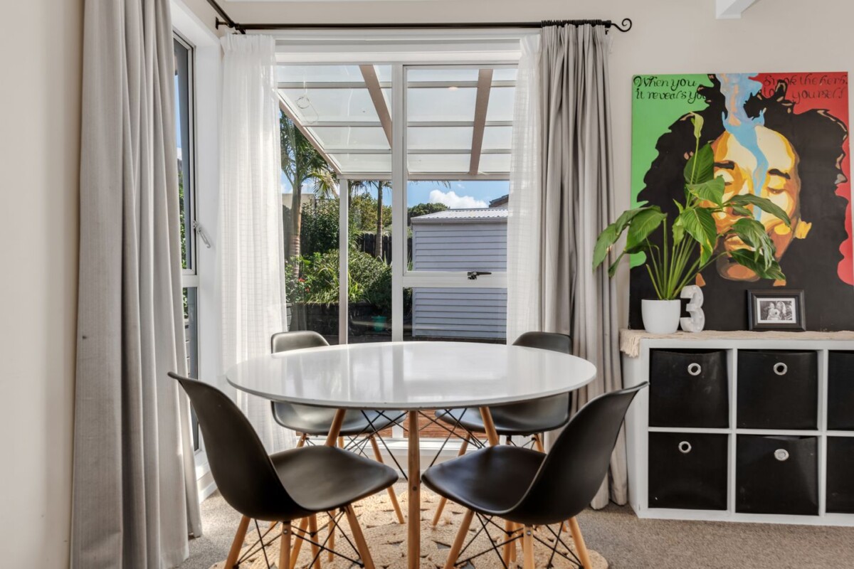 Change in Circumstances, 3 bedrooms home on 377m2section, A trade may also be considered in the area, 6B Lisa Rise, Half Moon Bay, Auckland