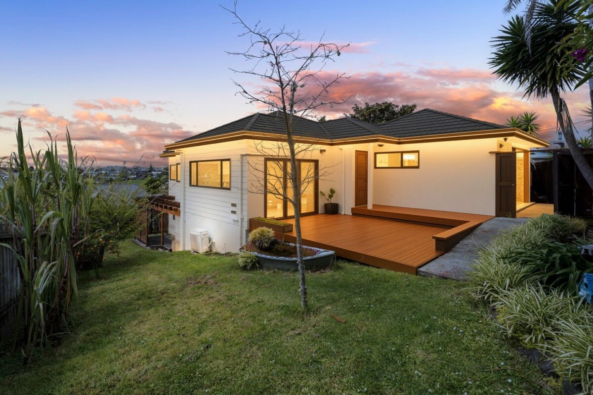 Owner Has Bought – Ready To Go, 257 Glengarry Road, Glen Eden, Auckland
