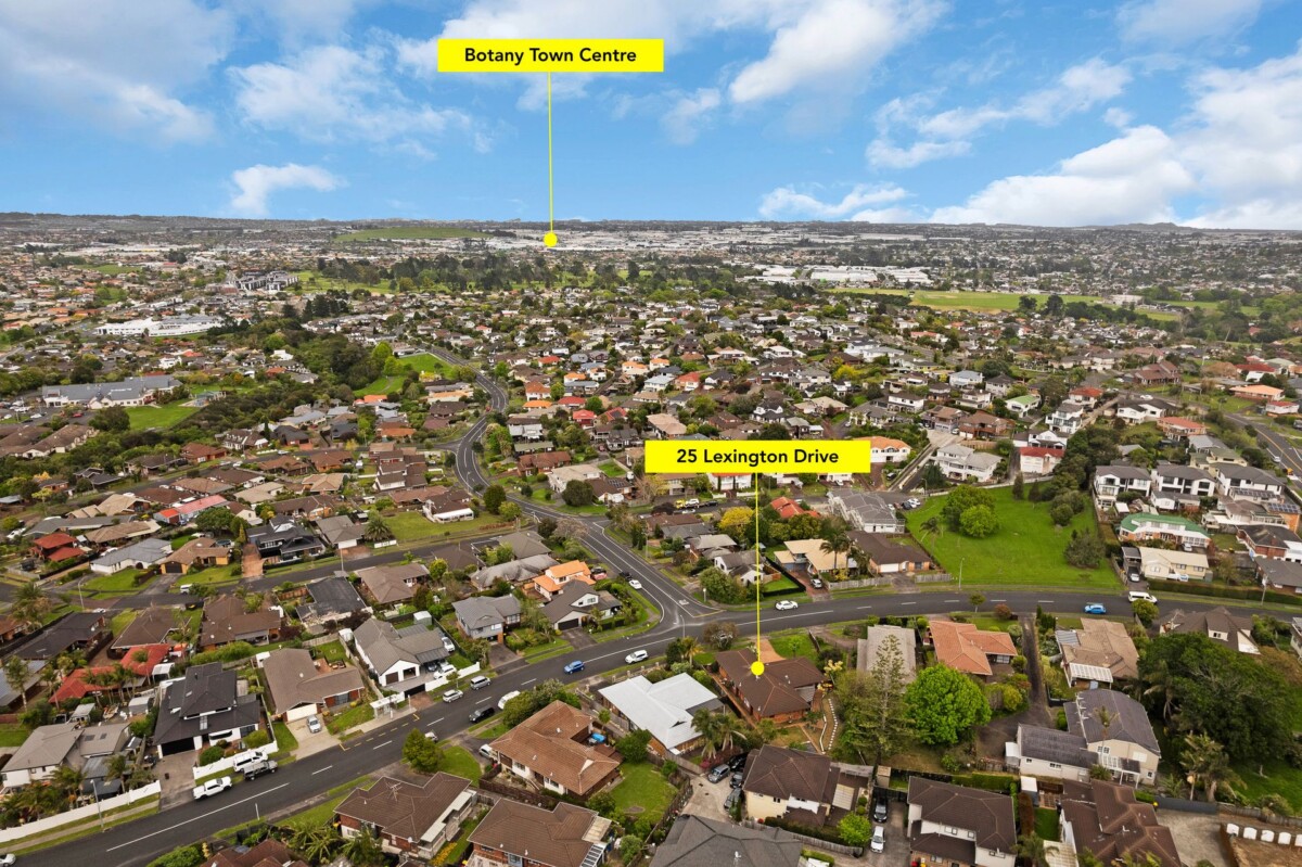 Family circumstances need Must sell, 4 beds house on 837m2 land, zone for Botany Downs School, 25 Lexington Drive, Botany Downs, Auckland