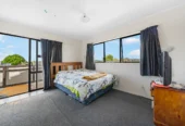 Aucyion $1 RESERVE, 4 bedrooms house on 716m2 land, 21 Rushgreen Avenue Pahurehure, Auckland