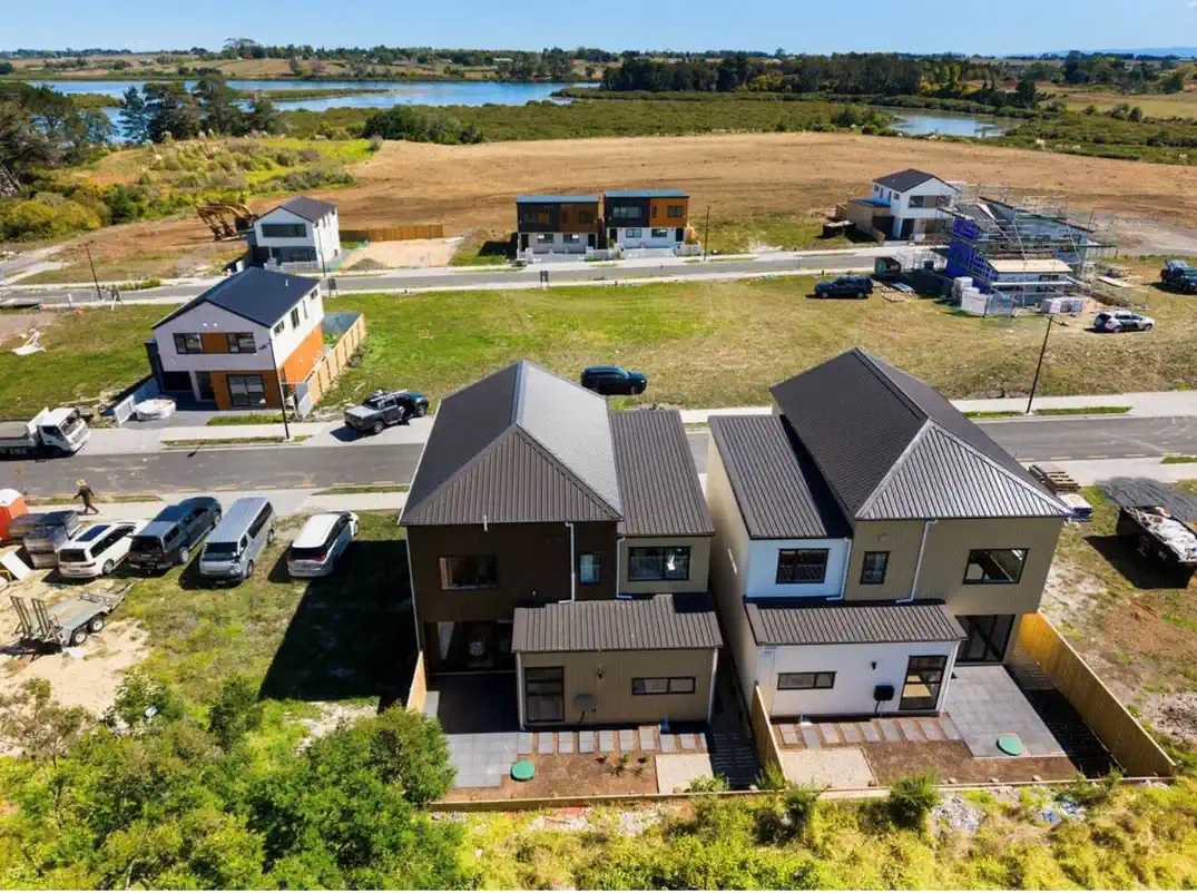 13 Taipahitini Road, Rosehill, Auckland