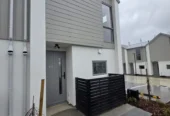 For rent, 2 bedrooms 2 bathrooms townhouse, 4/41 Margaret Road, Papatoetoe, Auckland, Available from: Tuesday, October 14