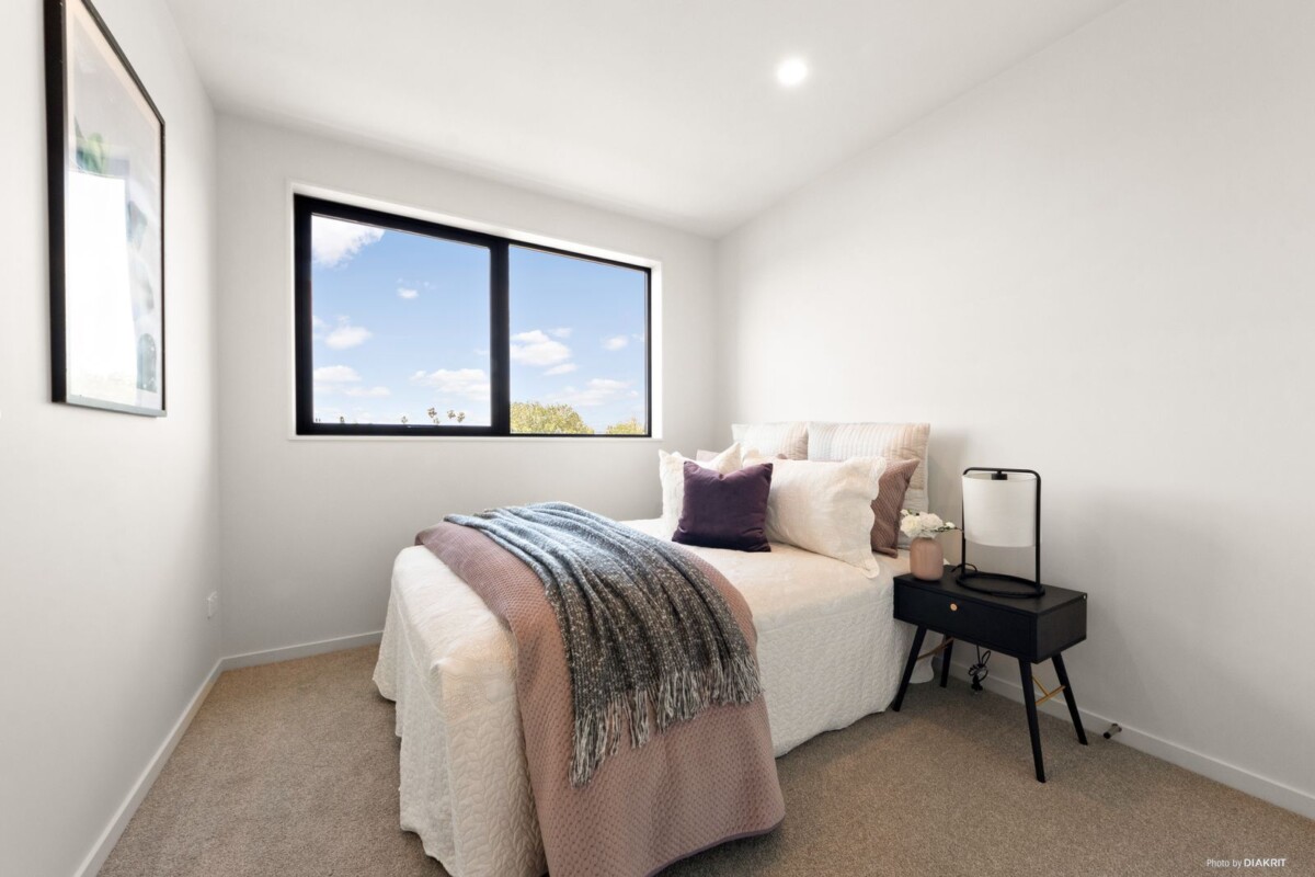 2-Beddy Lock-Up & Leave Apartments, 2/130 Rosebank Road, Avondale, Auckland