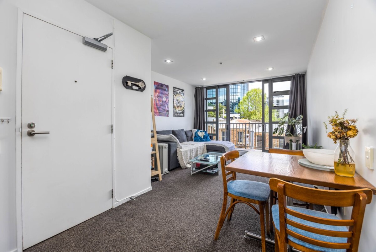 Grammar zone – Vendor wants it Sold, 3B/58 Liverpool Street, Auckland Central, Auckland