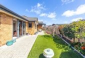 Just minutes from Blockhouse Bay Village,, 102E Taylor Street, Blockhouse Bay, Auckland