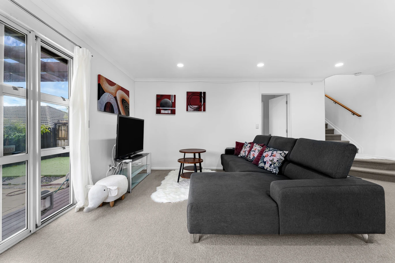 Botany Downs Secondary College zone, Freehold 3 bedrooms home, 18 Fairfield Lane East Tamaki Heights, Auckland