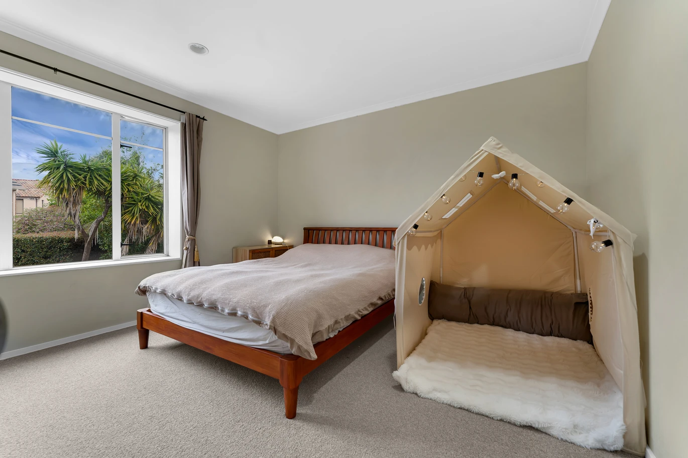 Botany Downs Secondary College zone, Freehold 3 bedrooms home, 18 Fairfield Lane East Tamaki Heights, Auckland