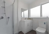 For rent, 2 bedrooms 1 bathroom, 5a Browns Road, Manurewa, Auckland, Available from: October 15