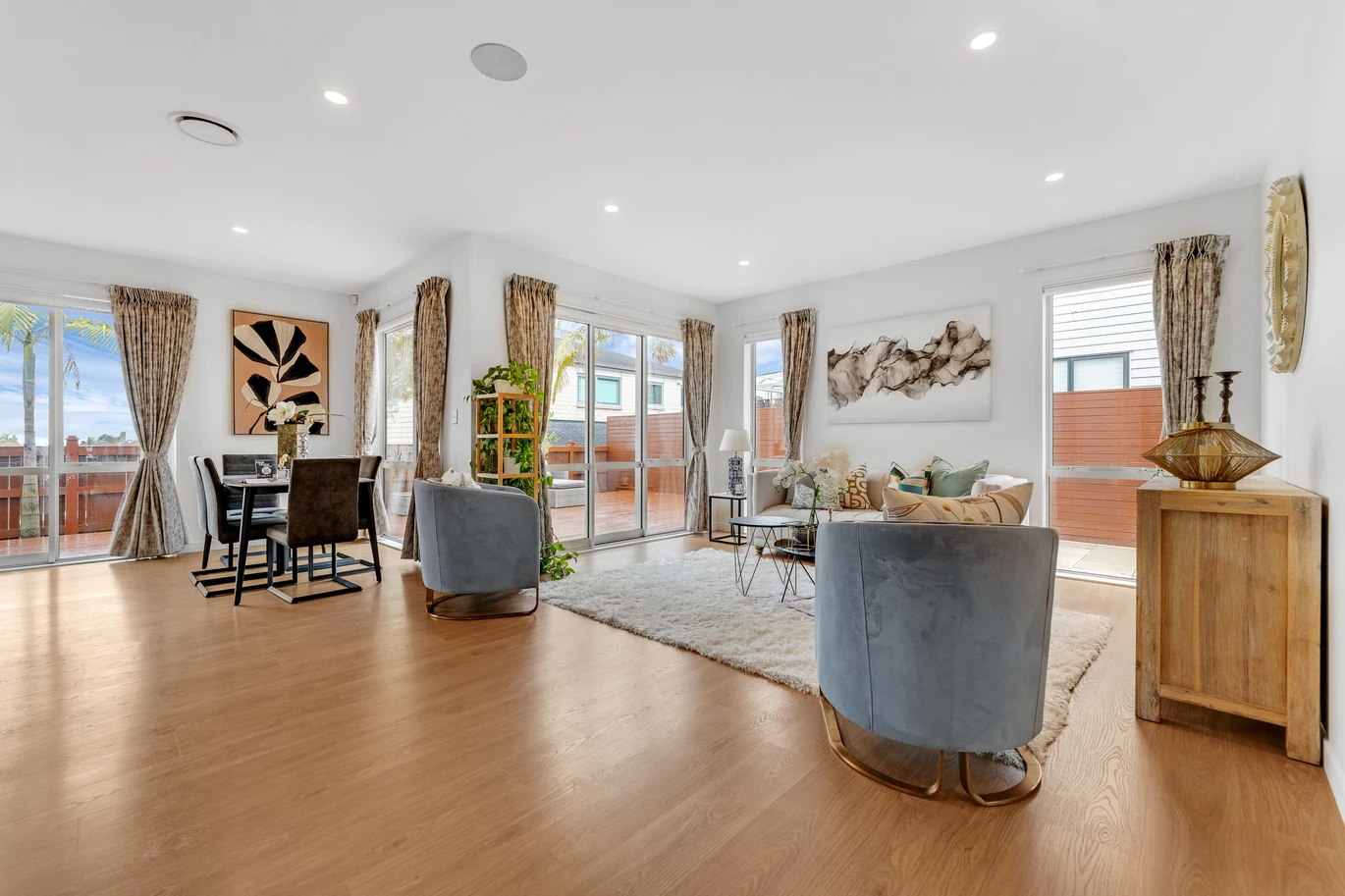 Spacious, Stylish & Secure, 60B Staveley Avenue, Hillsborough, Auckland