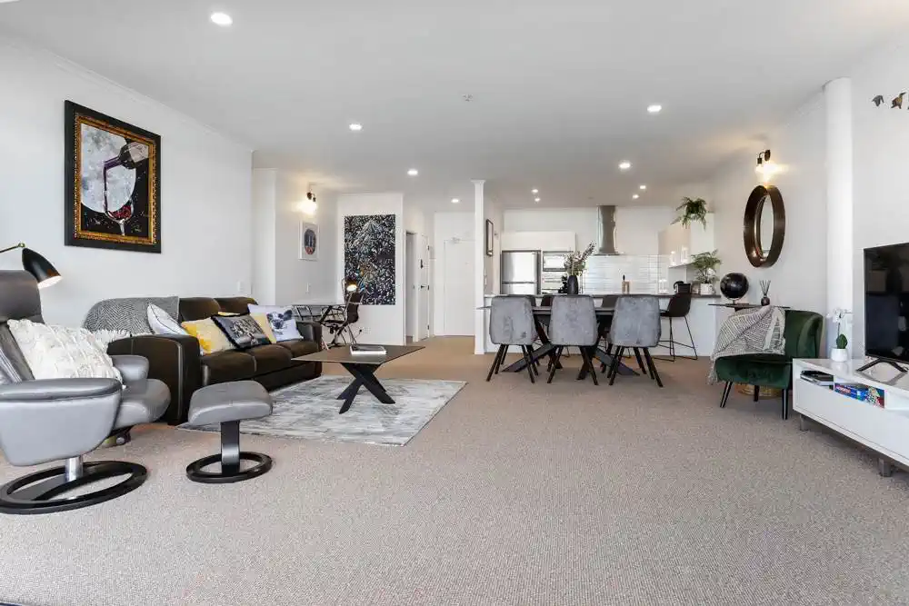 Newly Refurbished waterfront Living, Enquiries over $375,000, 32/139 Quay Street, City Centre, Auckland